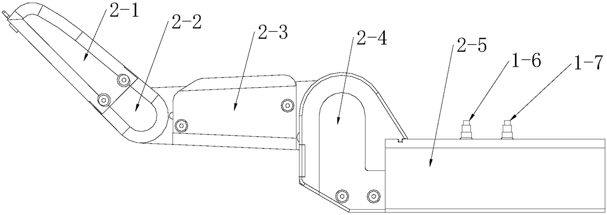 Miniature clutch structure and manipulator provided with same