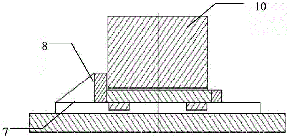 A supporting device for a wheel belt of a revolving body