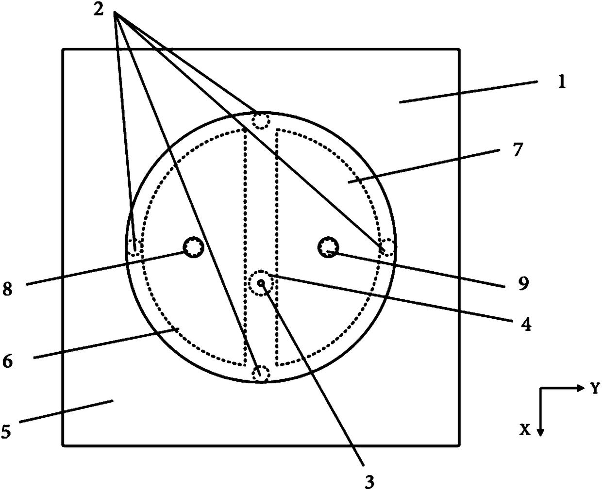 Water medium resonator antenna with polarization and directional diagram reconfigurability