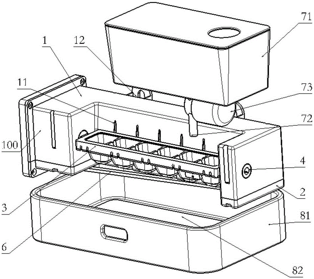 Ice maker capable of inducing side-shedding of soft mold and provided with shifting rod