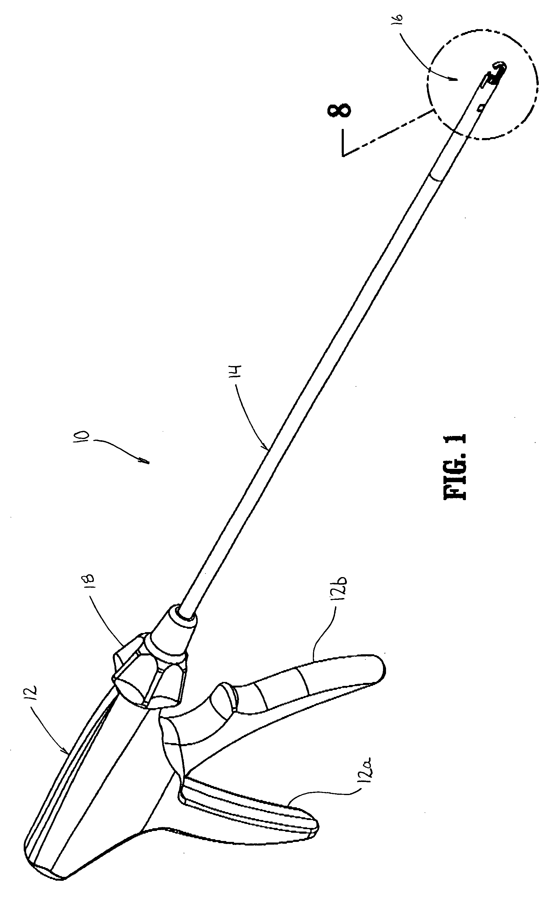 Clip applying apparatus and ligation clip