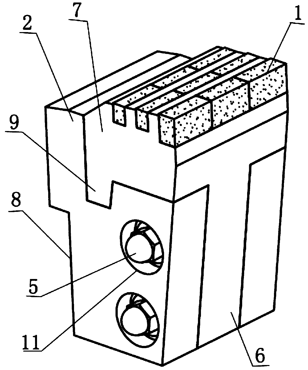 A half-covered and conveniently detachable shield scraper