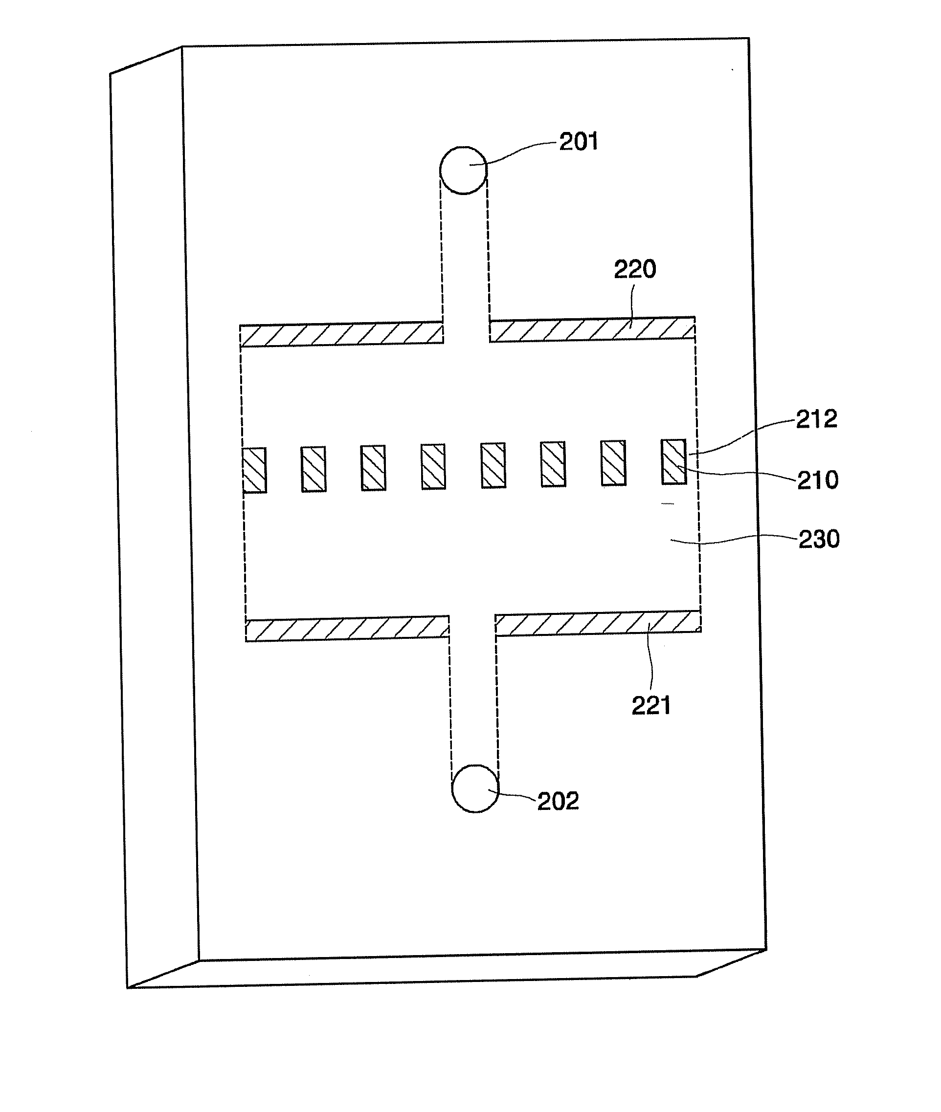 Apparatus for and method of separating polarizable analyte using dielectrophoresis