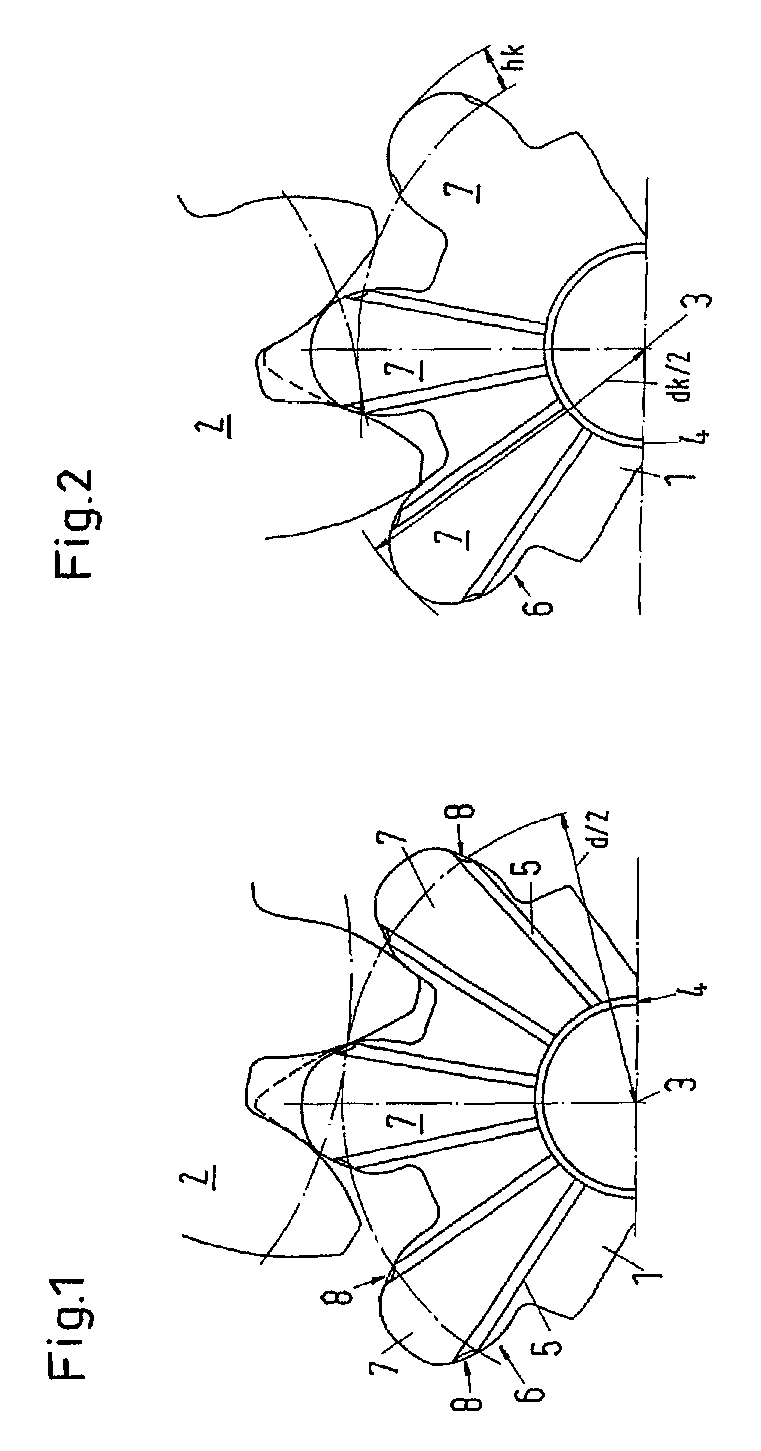 Lubricating device with lubricating pinion