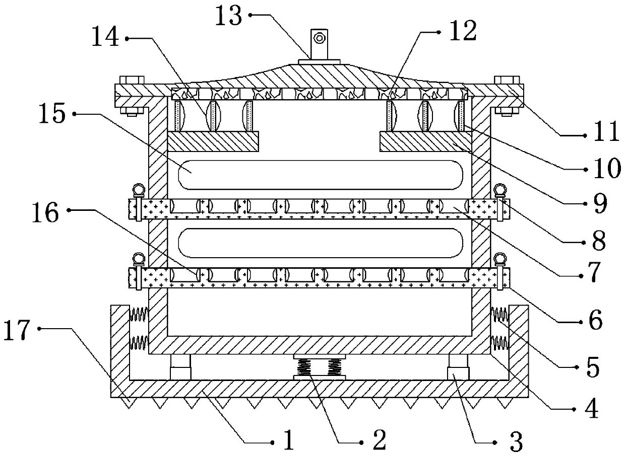 Transport device having good shatter-proof effect and used for puffed food