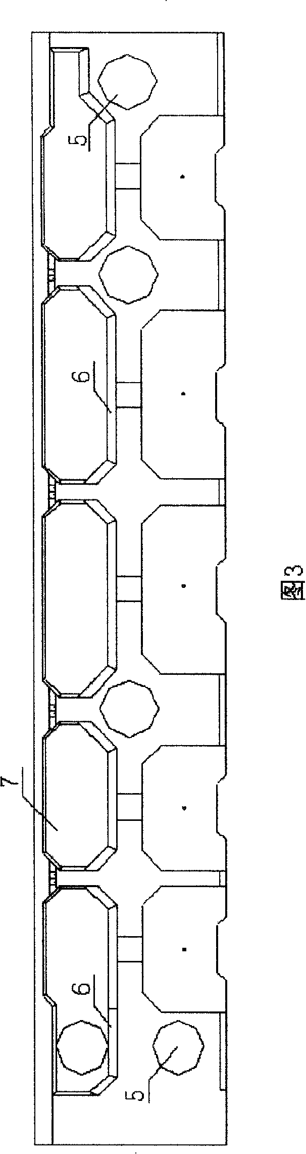 Integrated casing board type long piled wharf