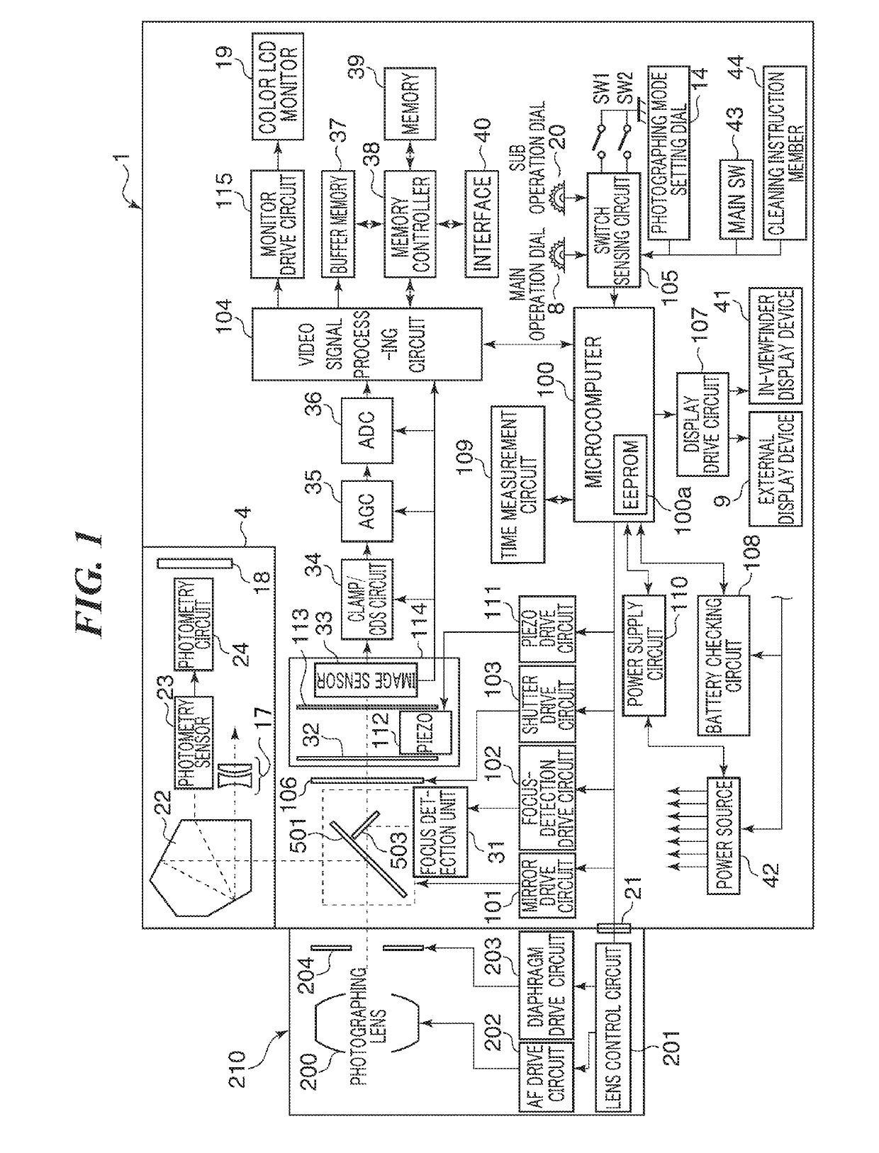 Mirror drive device and image pickup apparatus using this