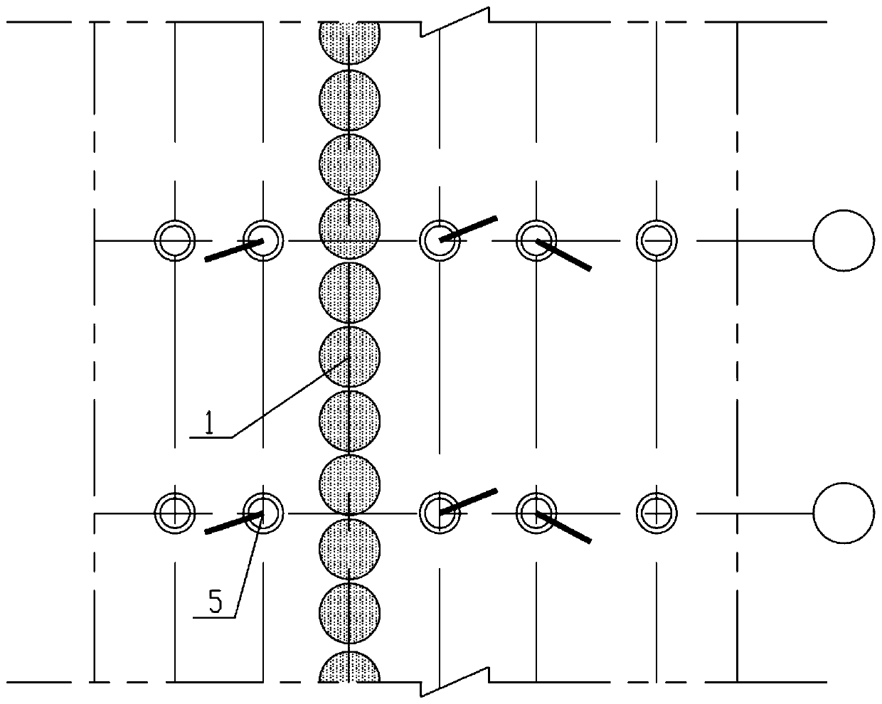 Separated-type high-pile wharf wave dissipating structure and construction method thereof