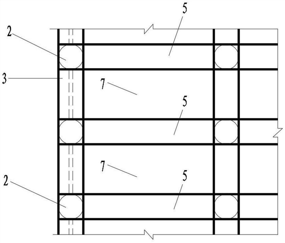 Frame type roadbed retaining structure