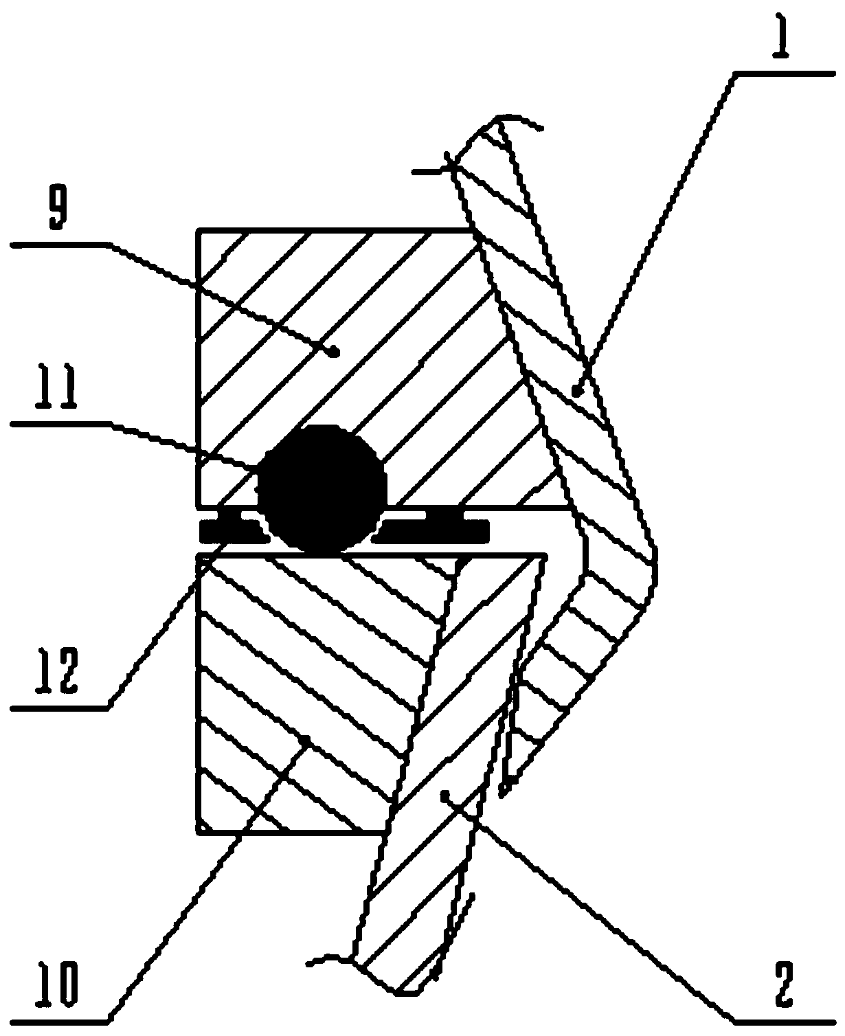 Automatic feeding device for synthetic explosive raw material