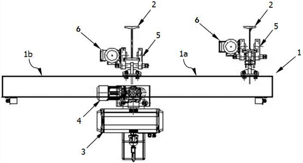 Cantilever single-beam suspension, lifting and operation device capable of passing through curved rail belt