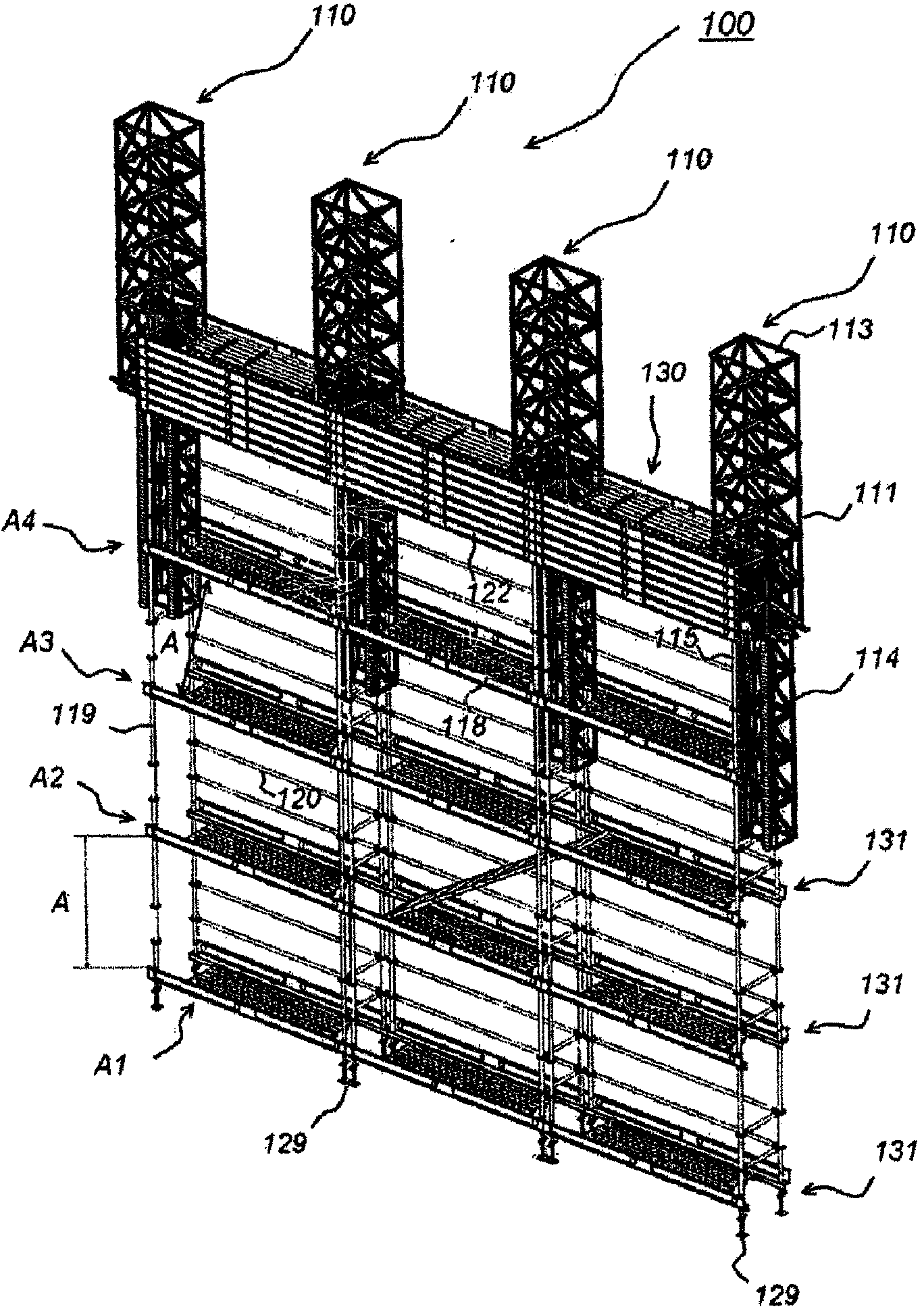 Scaffold with automatic installation characteristic