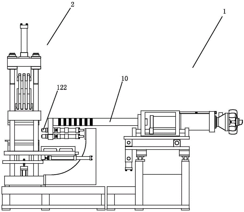 Three-color injecting molding device with adjustable middle injecting nozzle