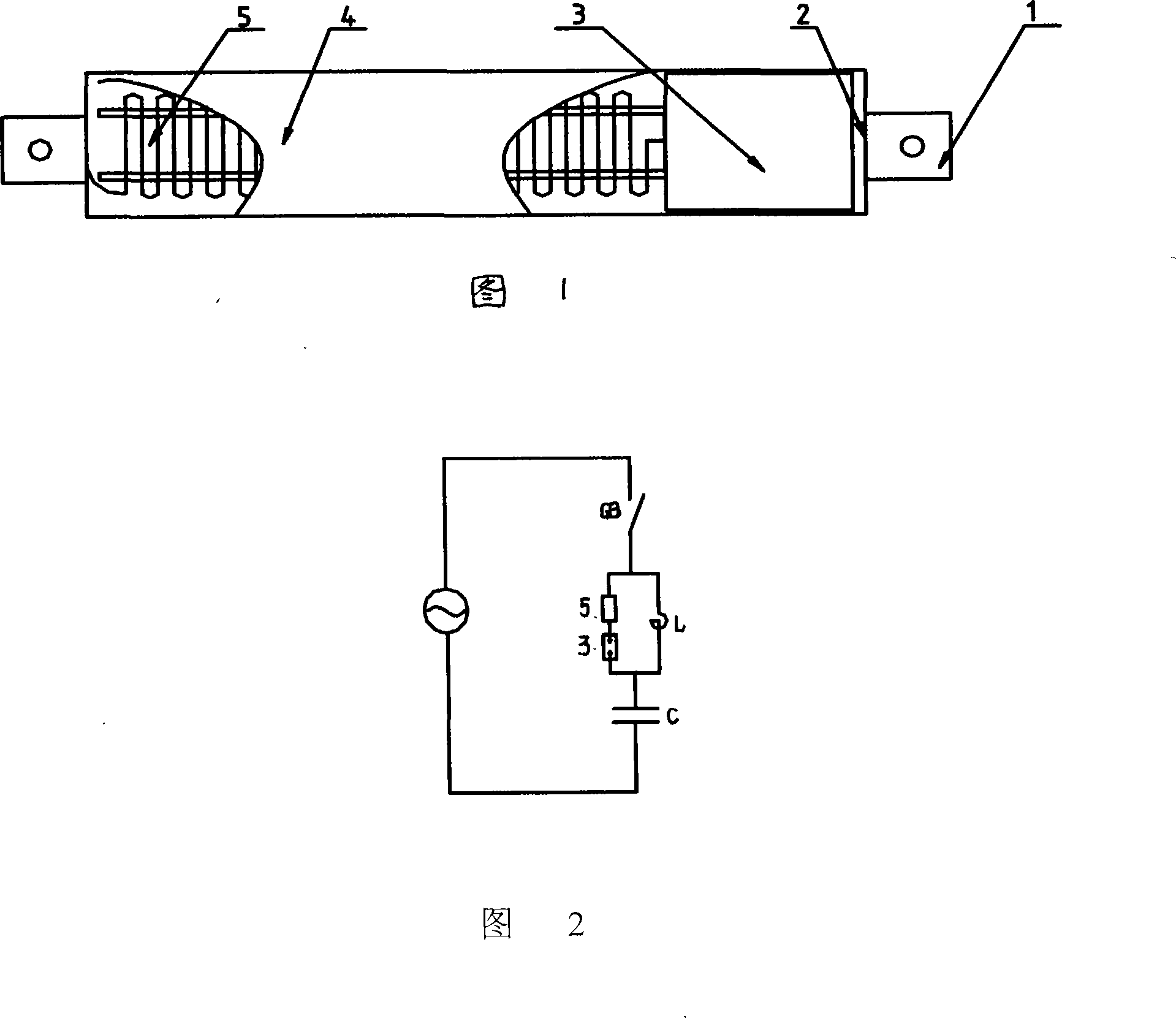 An overvoltage damping device of interstice