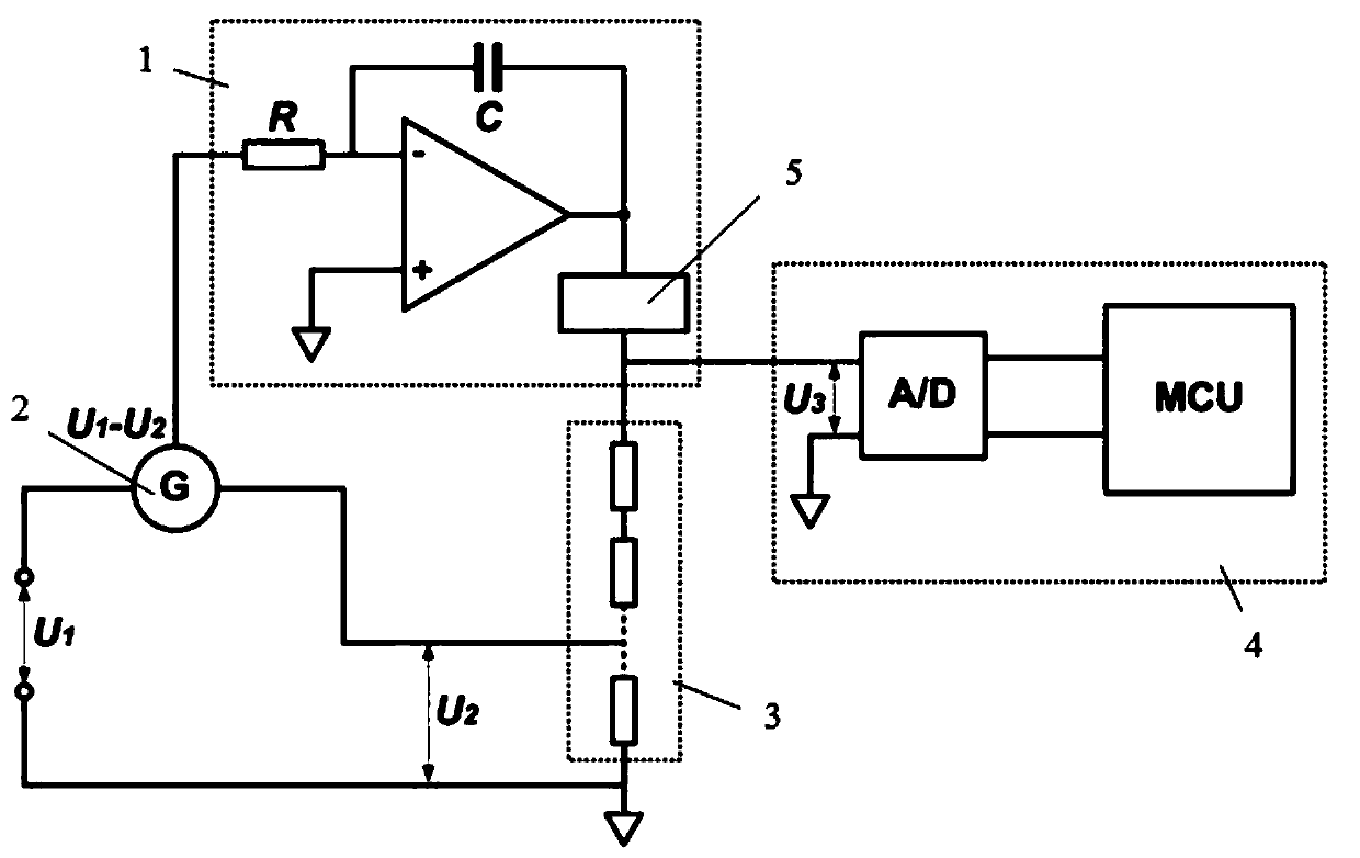 Small signal voltage measuring device and method