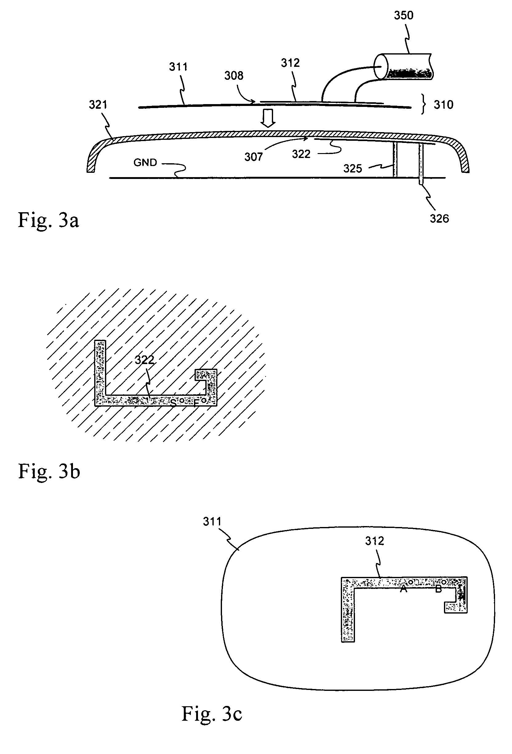 Antenna arrangement for connecting an external device to a radio device