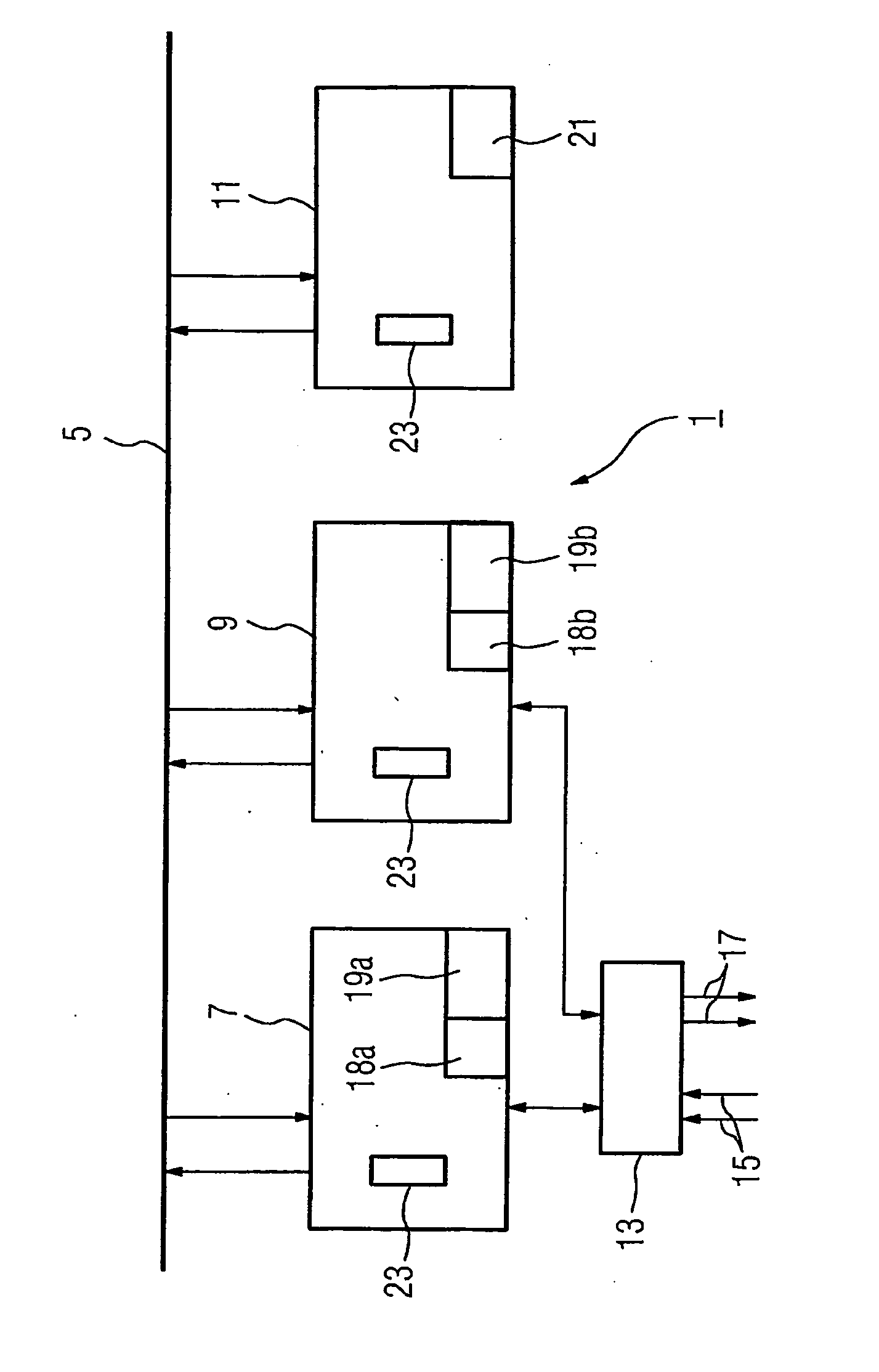 Redundant automation system comprising a master and a standby automation device