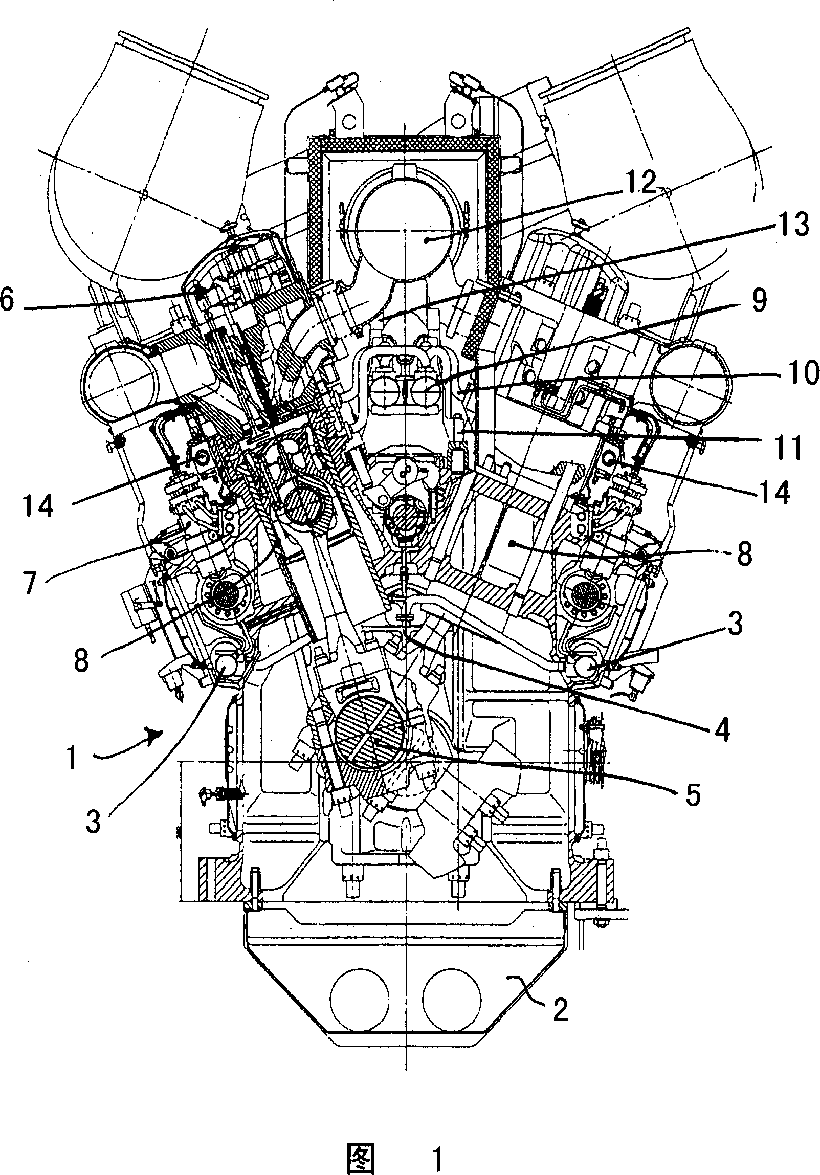 Internal combustion engine with a lubricating, cooling and starting system