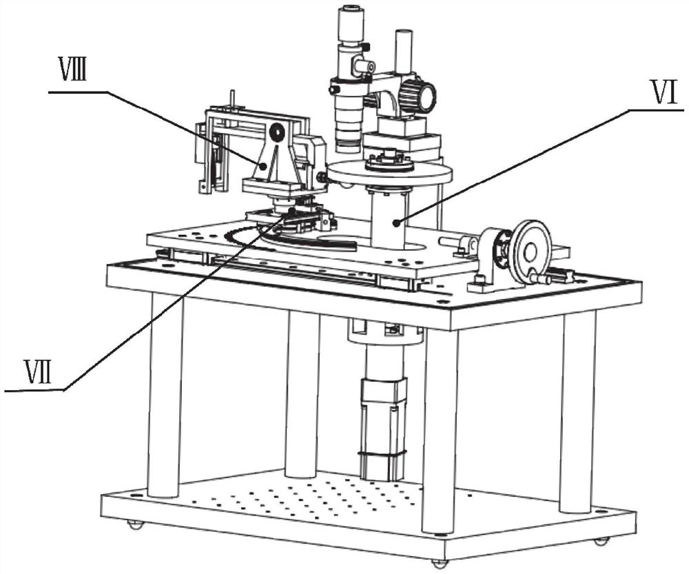 Device for measuring friction force and film thickness of lubricating oil film under different surface speeds