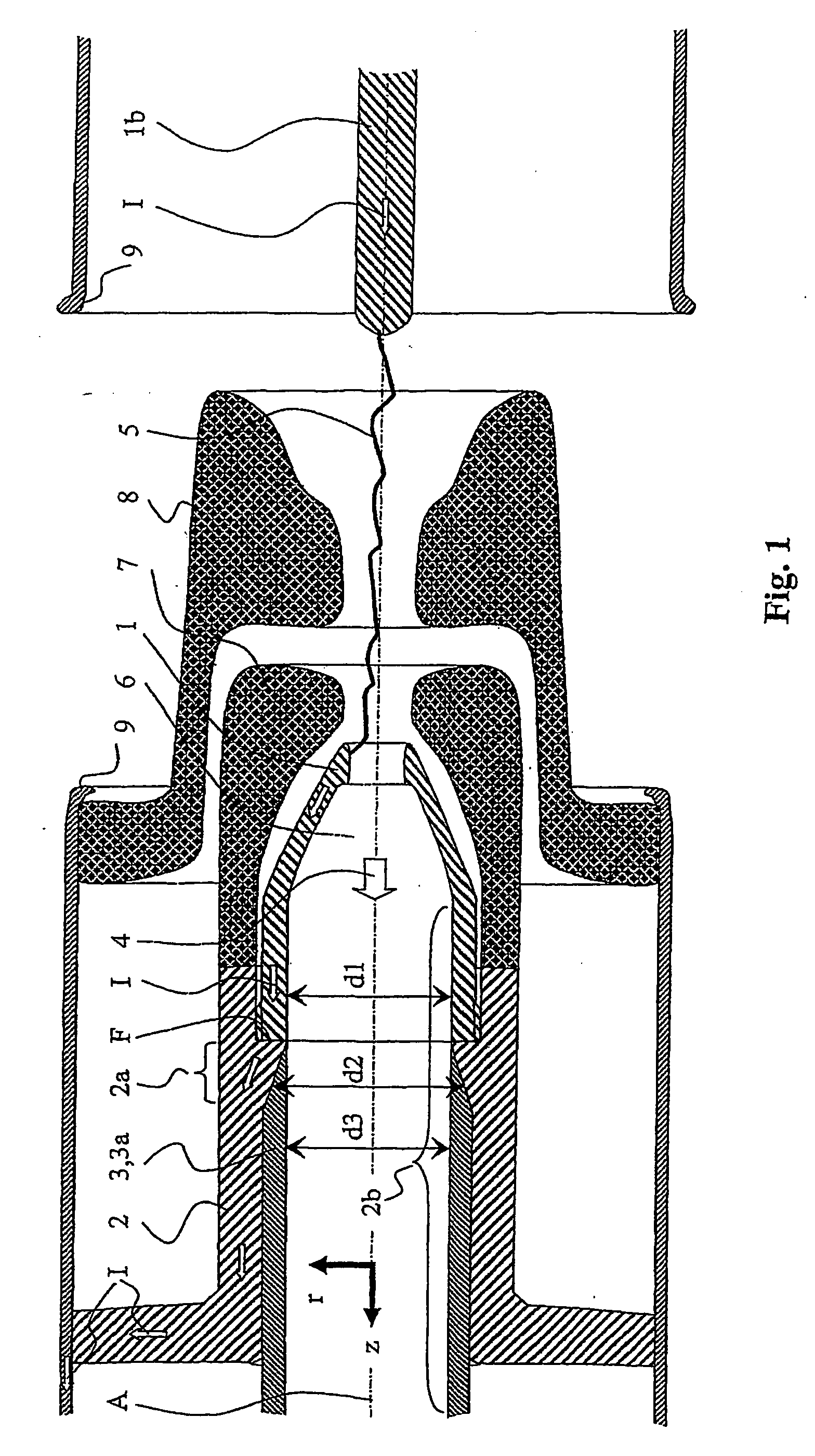 Heavy-duty circuit breaker with erosion-resistant short-circuit current routing