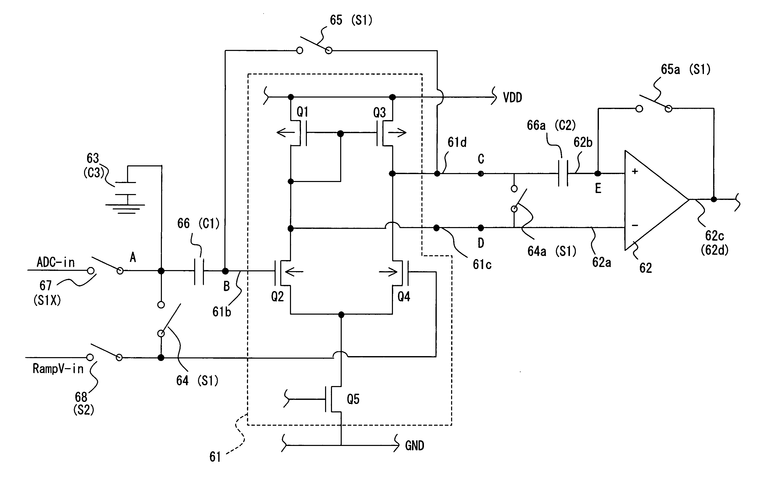 Differential comparator, analog/digital conversion apparatus and imaging apparatus