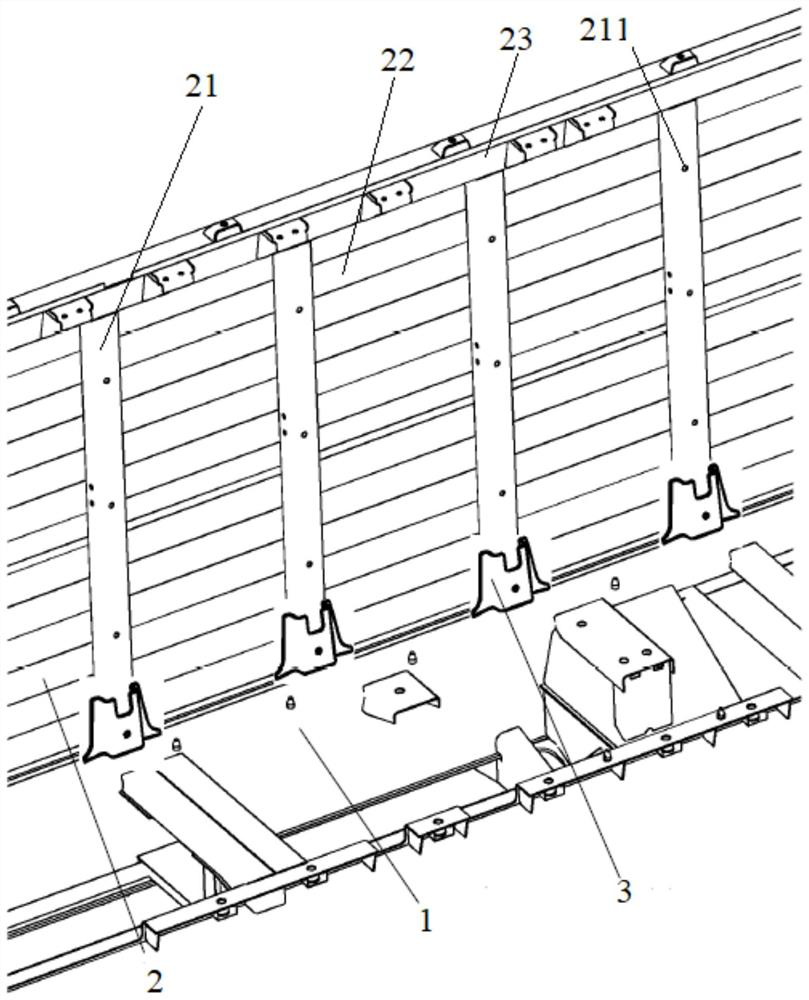 Chassis side wall structure and locomotive body