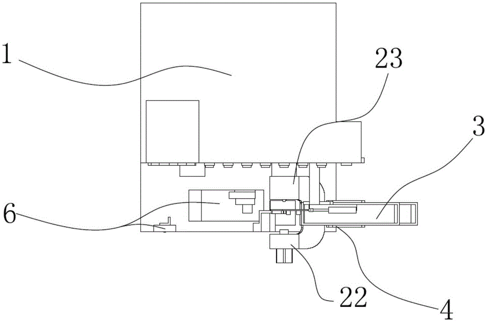 Shaft replacing device used for photovoltaic welding strip collecting machine and photovoltaic welding strip collecting machine