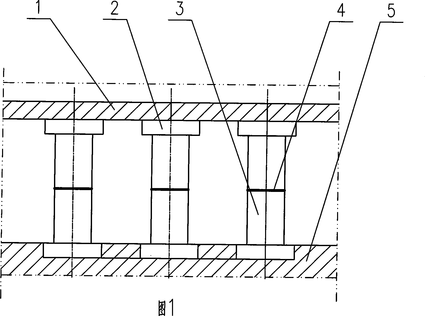 Bottom flue gas passage structure of electrode calcination furnace with cap
