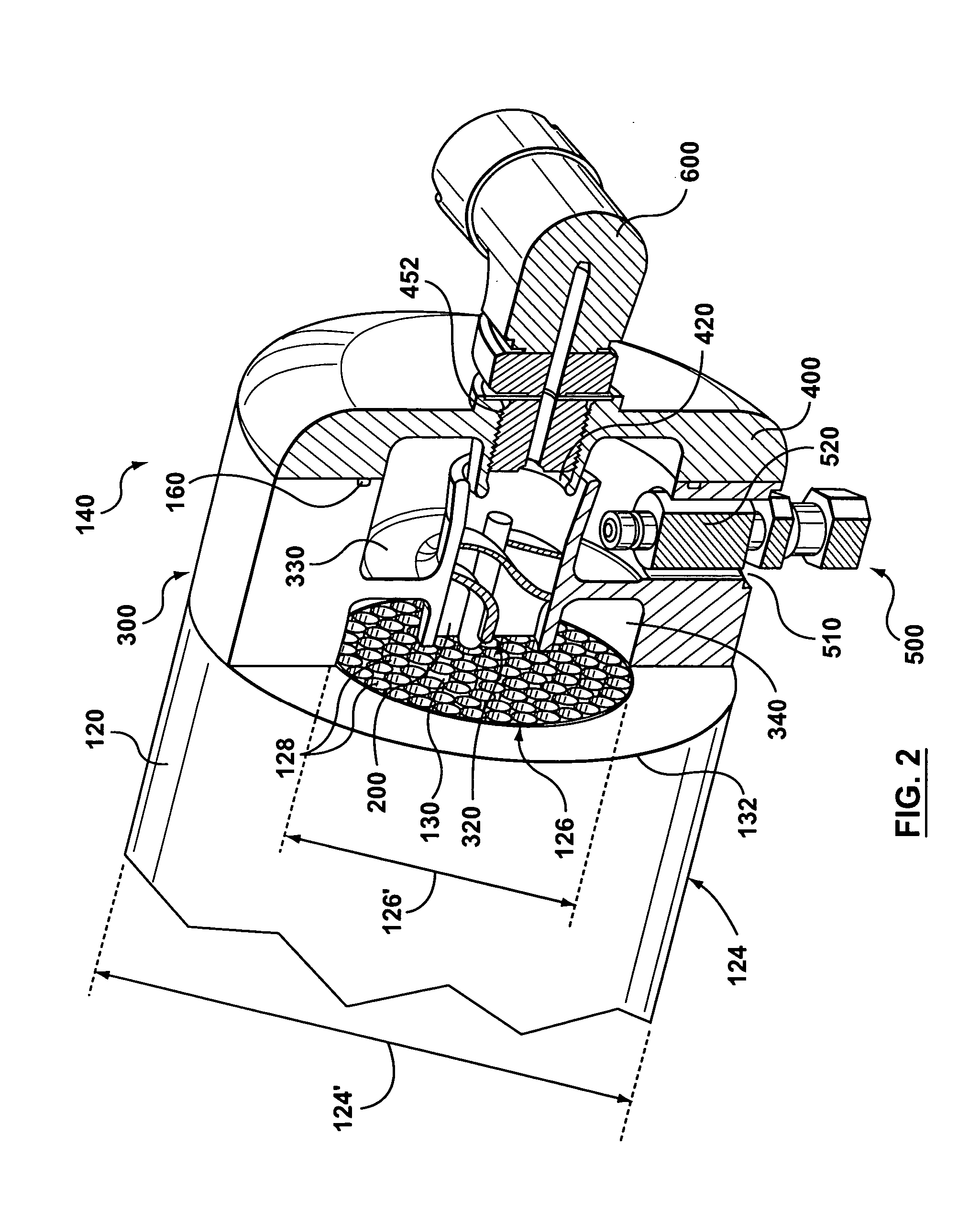 Energy and/or mass exchange apparatus having an integrated fluid separator