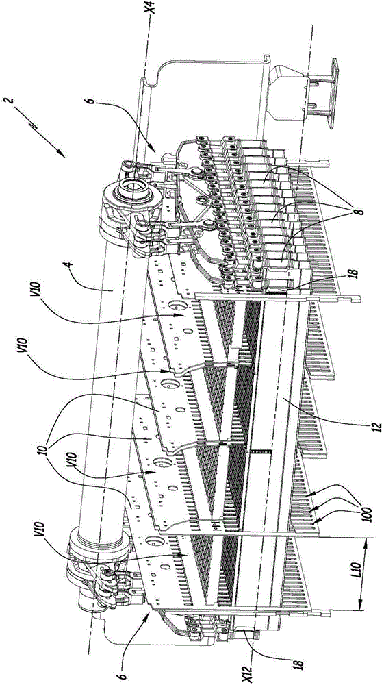 Blade for moving hooks of a jacquard mechanism and jacquard mechanism comprising such a blade