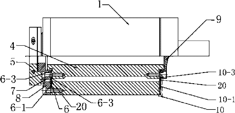 One-dimensional micrometric displacement device