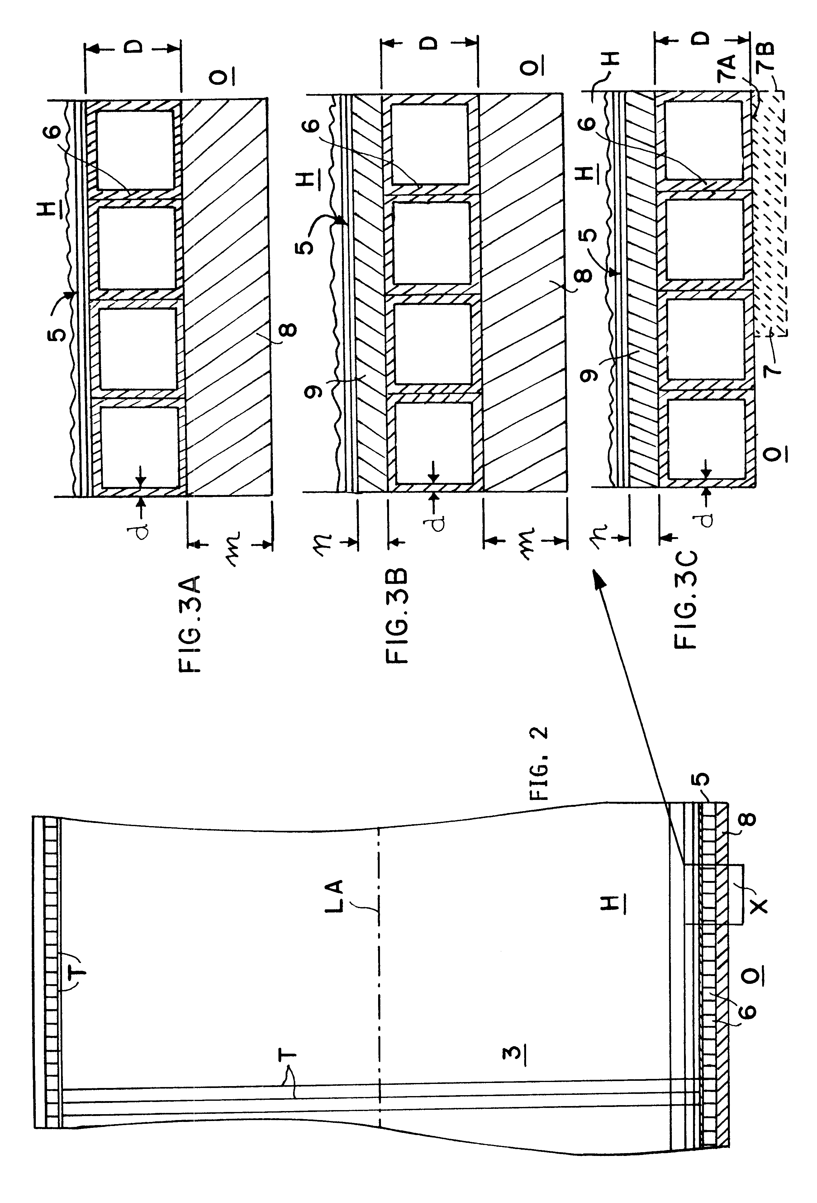 Coolable nozzle and method for producing such a nozzle for a rocket engine