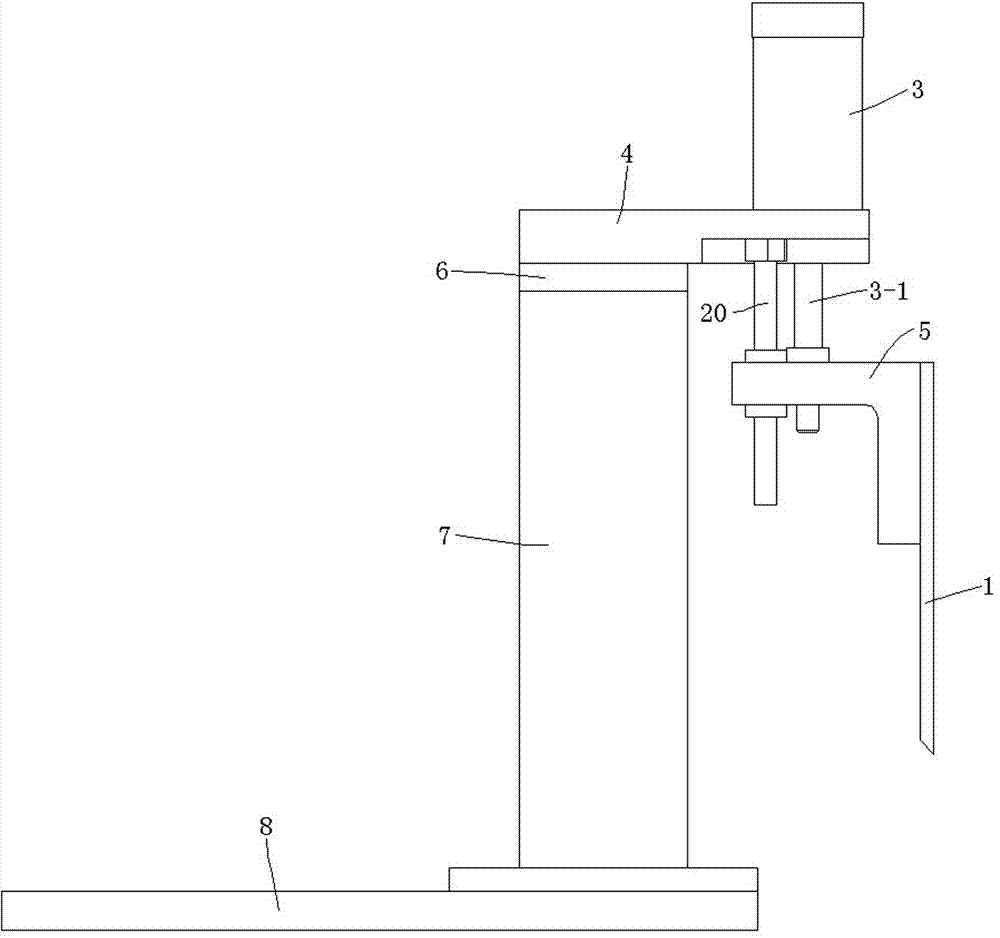 Weft yarn cutting mechanism of warp knitting machine