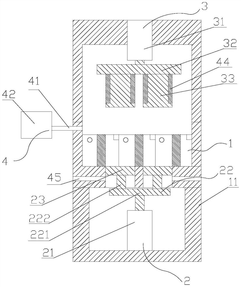 Lightweight high-strength autoclaved aerated concrete block and manufacturing device thereof