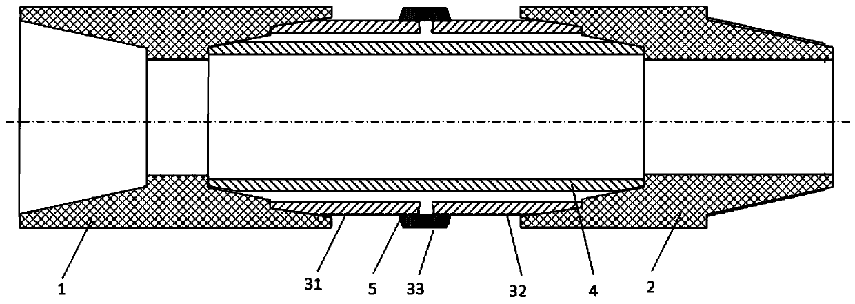 Double-layer combined casing with girth weld and assembling method thereof