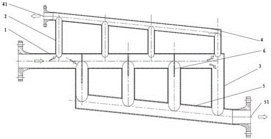 Tubular oil and water separation device