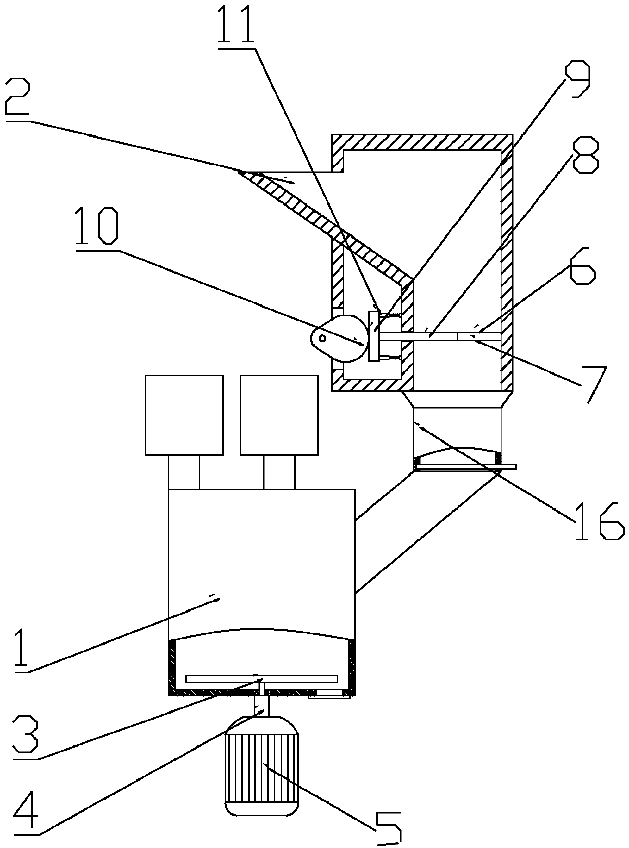 Feed mixing and crushing device for agriculture