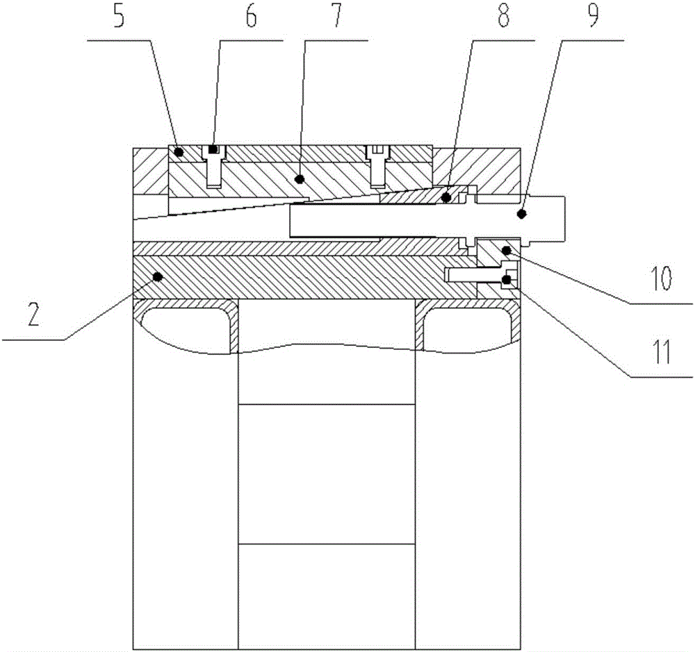 Levelling device for large shell type component