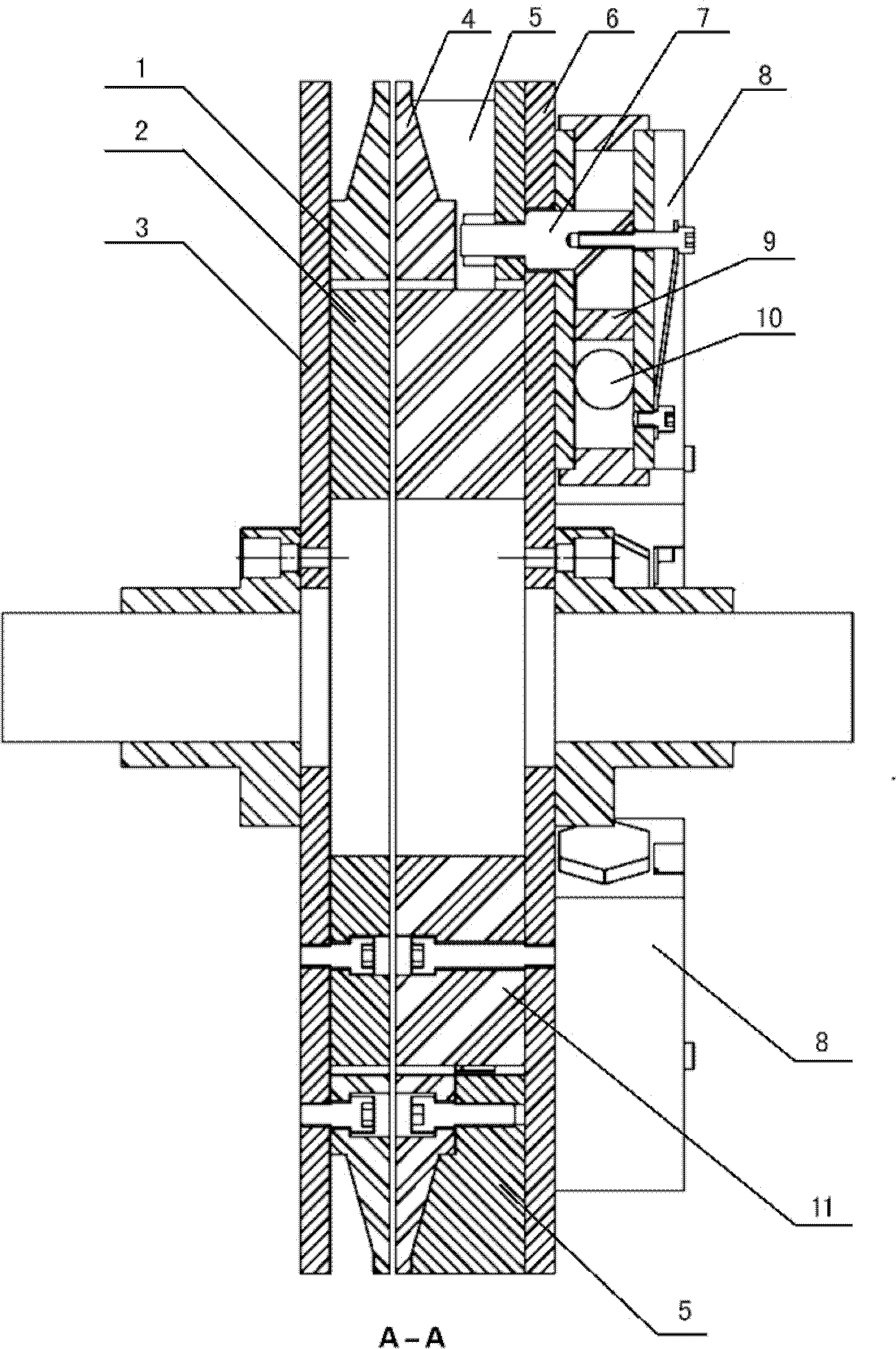 Permanent magnet transmission device with grinding disks