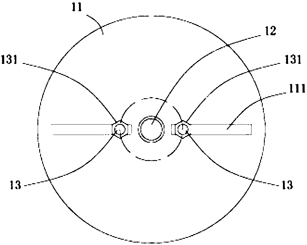 Impeller pulling device making impeller to be overhauled and maintained simply and conveniently