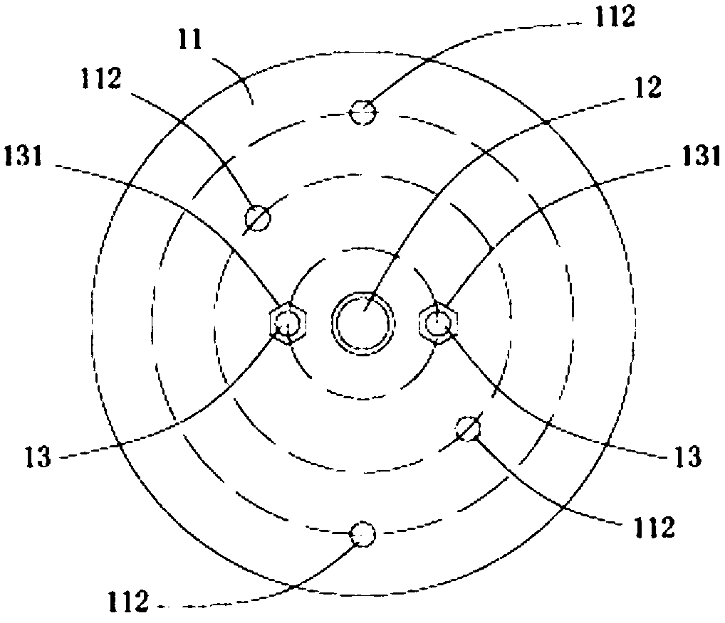 Impeller pulling device making impeller to be overhauled and maintained simply and conveniently