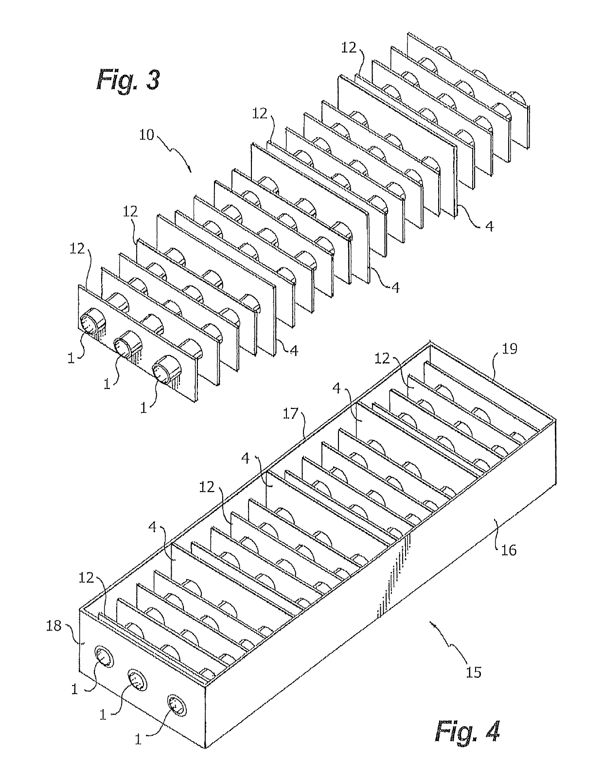 Method using heat pipes with multiple evaporator/condenser zones and heat exchangers using same