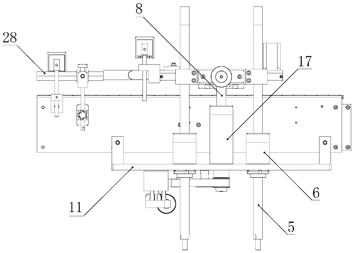A mechanism for a filling machine with synchronous bottle feeding and positioning functions