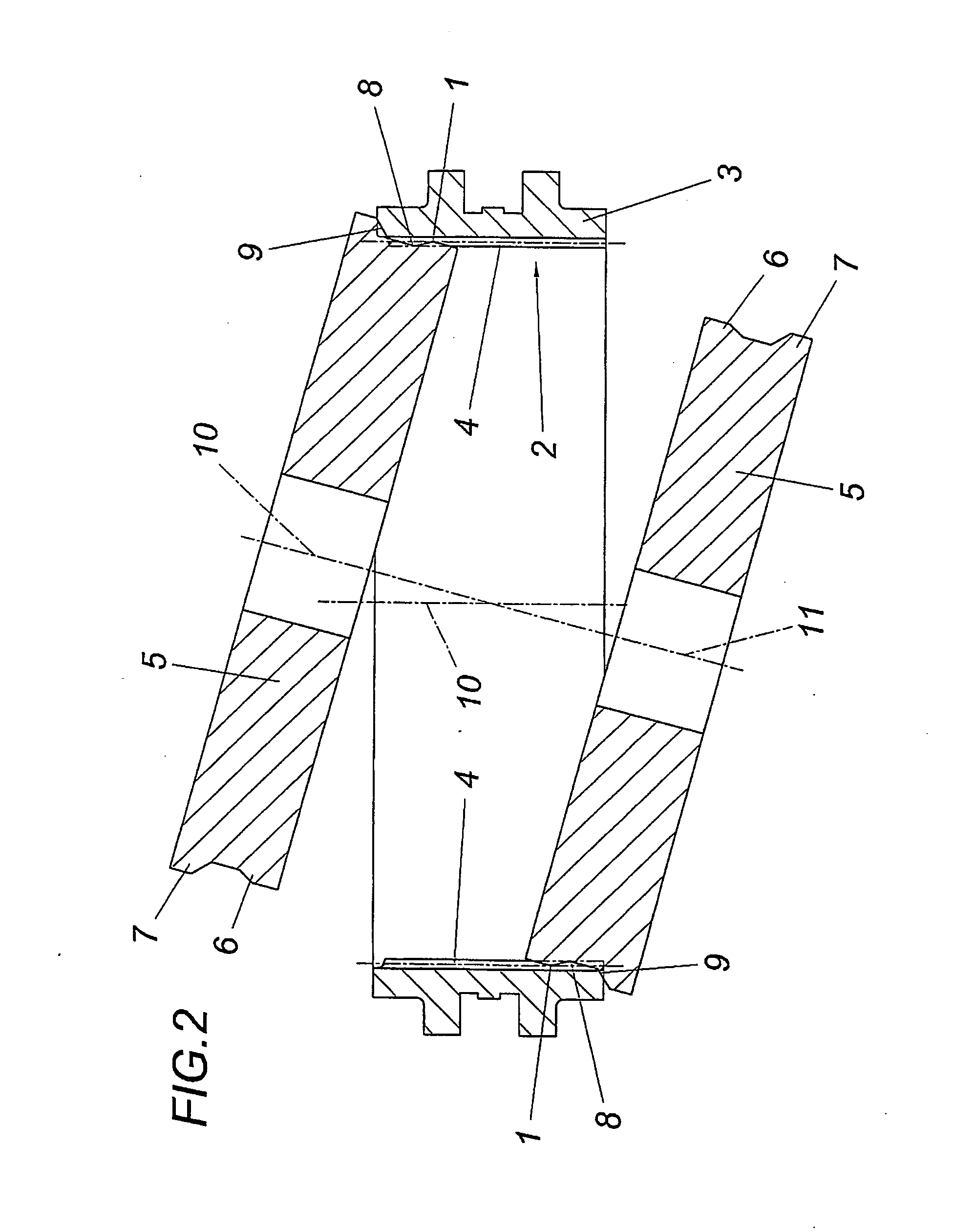 Method and apparatus for backing the insde teeth of a sliding sleeve produced by way of powder metallurgy for a manual transmission