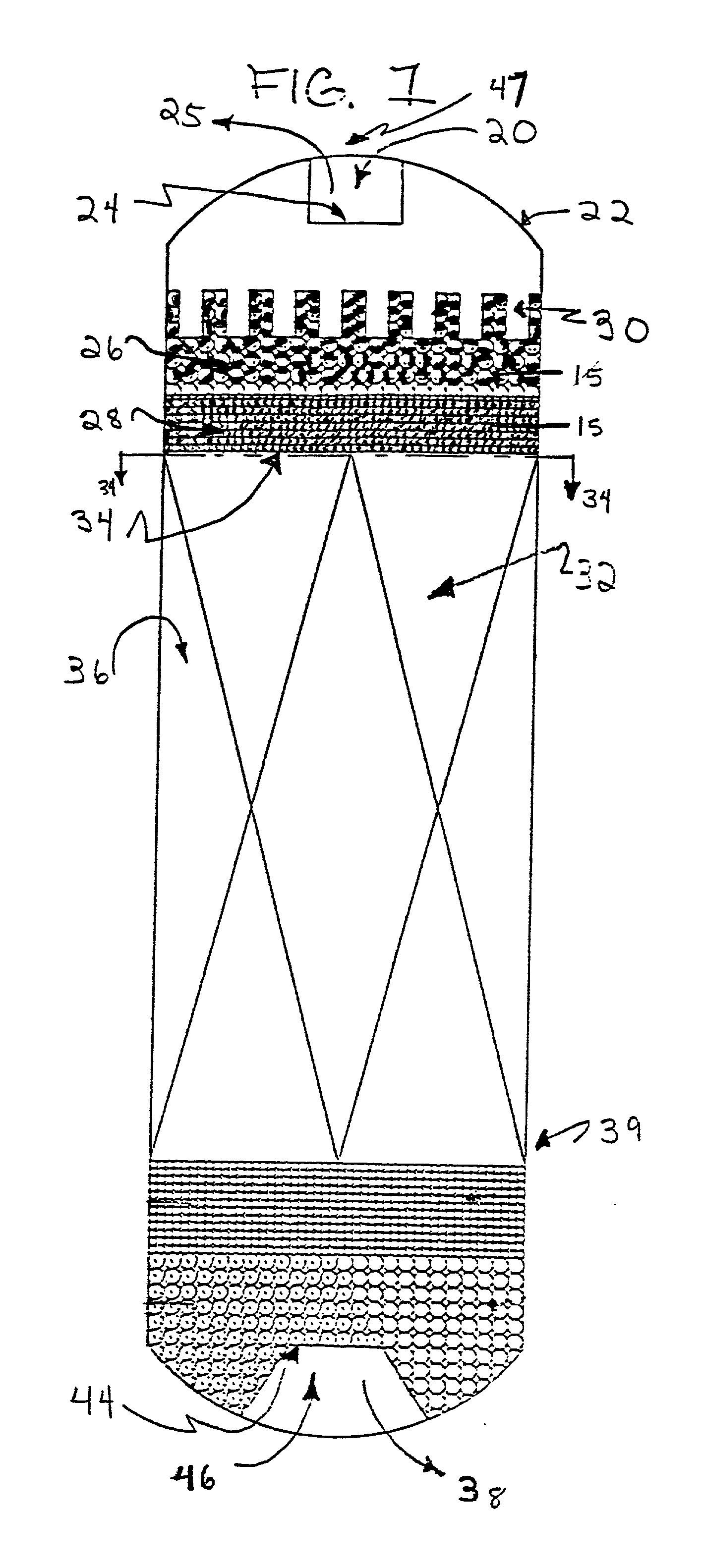 Filtering medium and method for contacting solids-containing feeds for chemical reactors