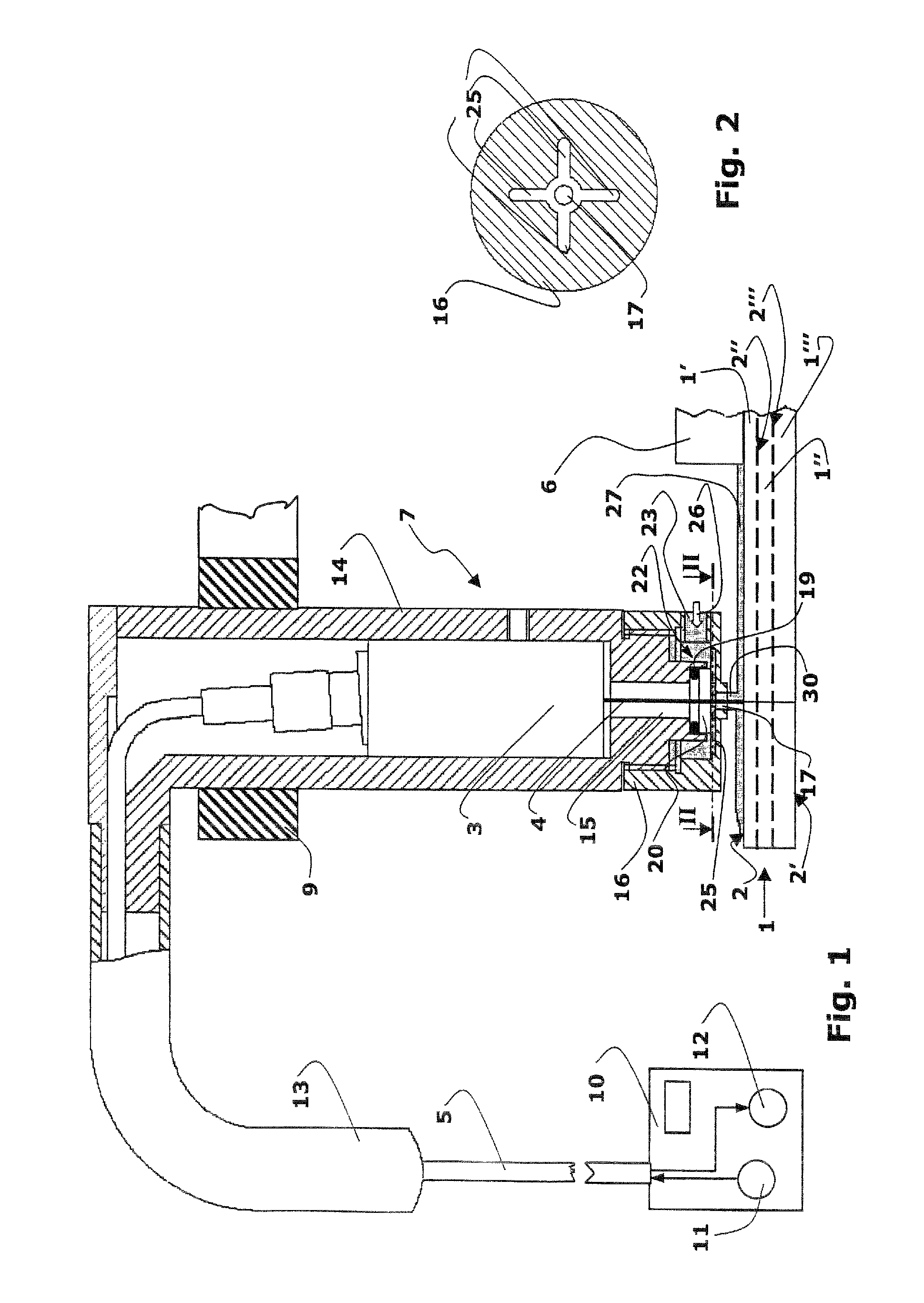 Apparatus and method for checking thickness dimensions of an element while it is being machined