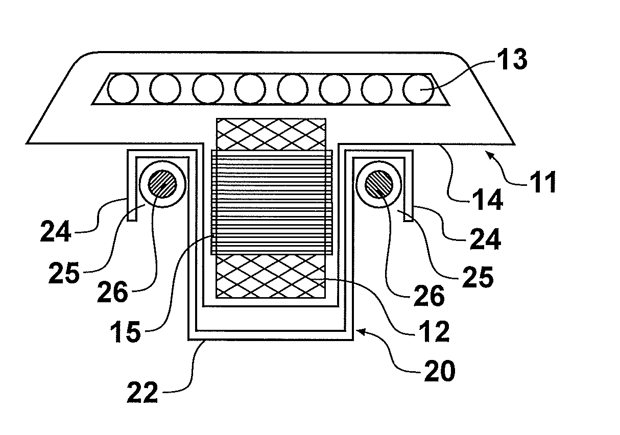 Inductive power transfer apparatus with improved coupling