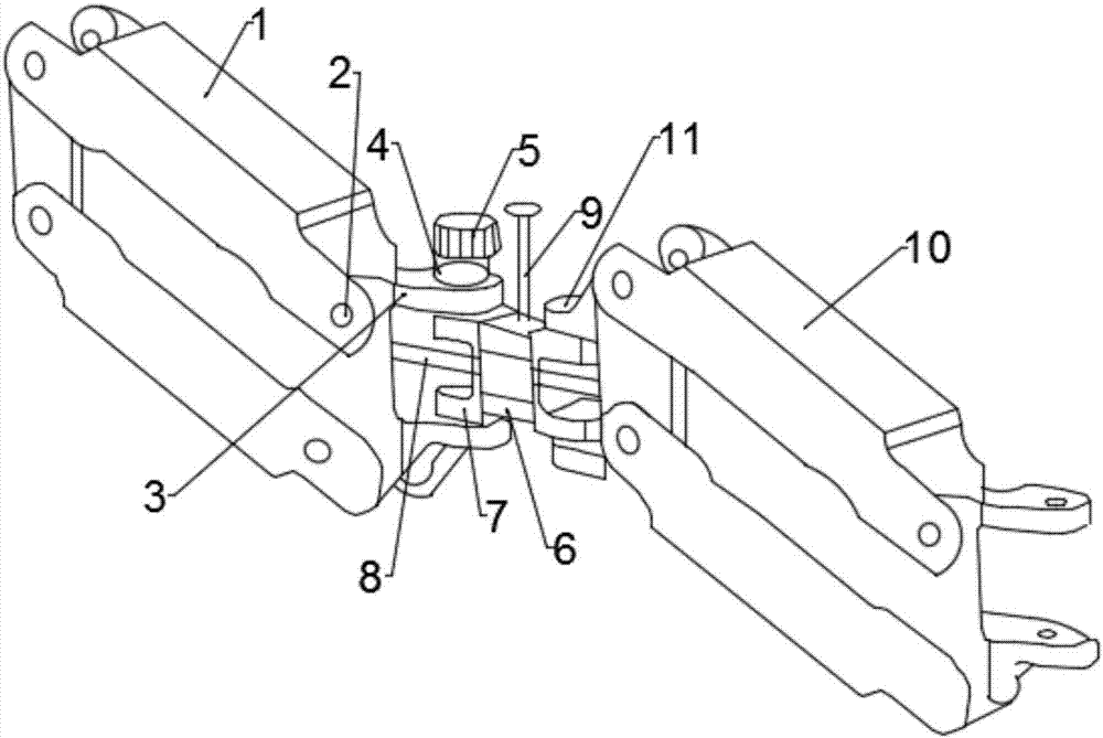 Tensile force adjusting device for mechanical arms