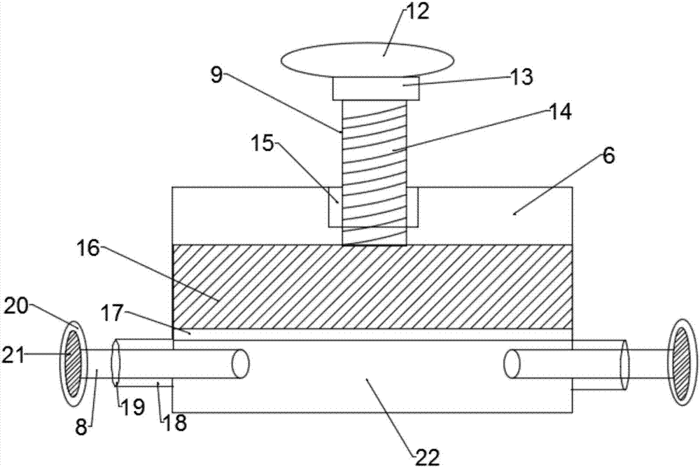 Tensile force adjusting device for mechanical arms