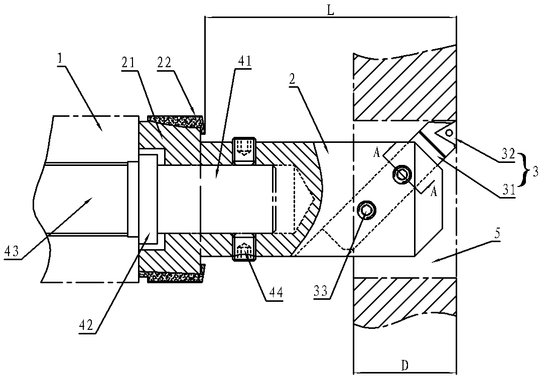 Deviation correcting compound tool for machining camshaft hole of diesel engine body